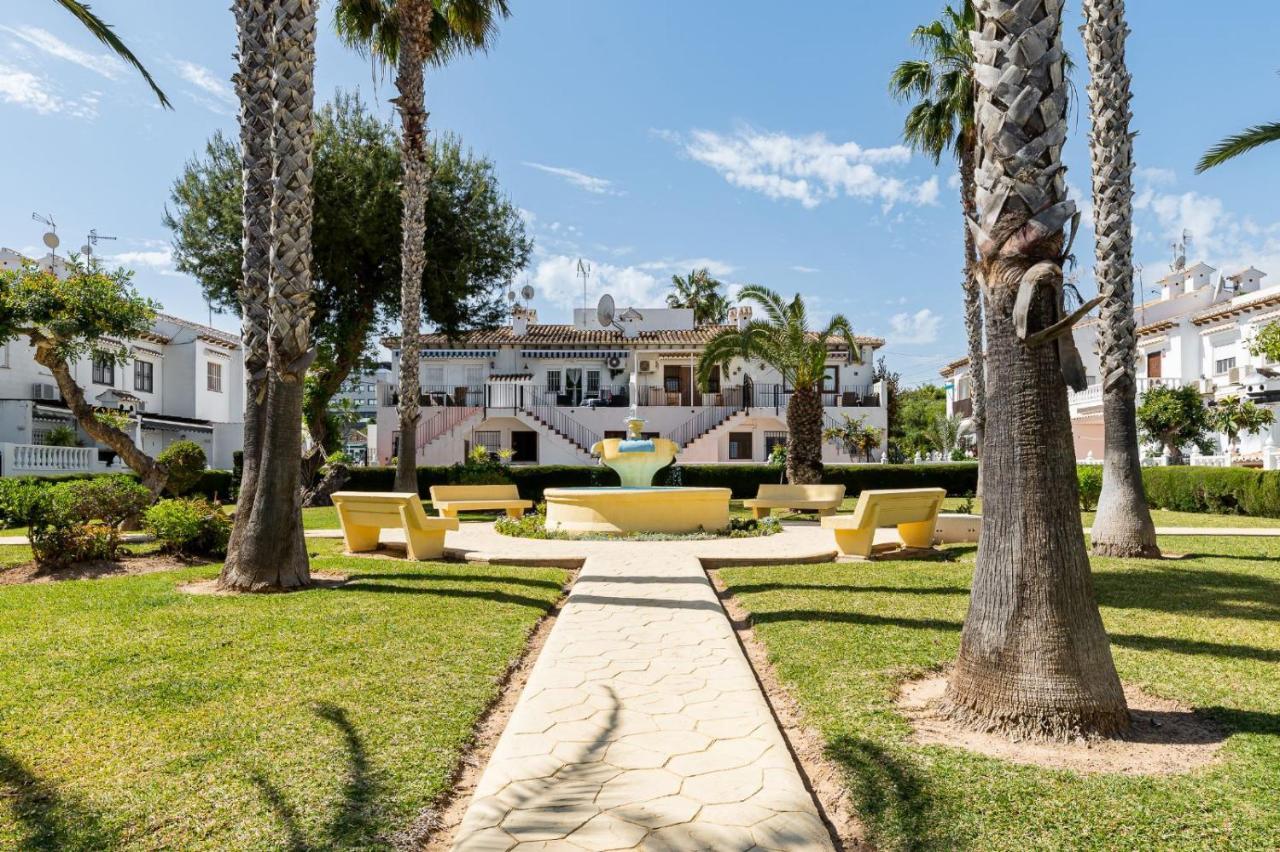 Casa Lago Jardin Alicante Exterior photo