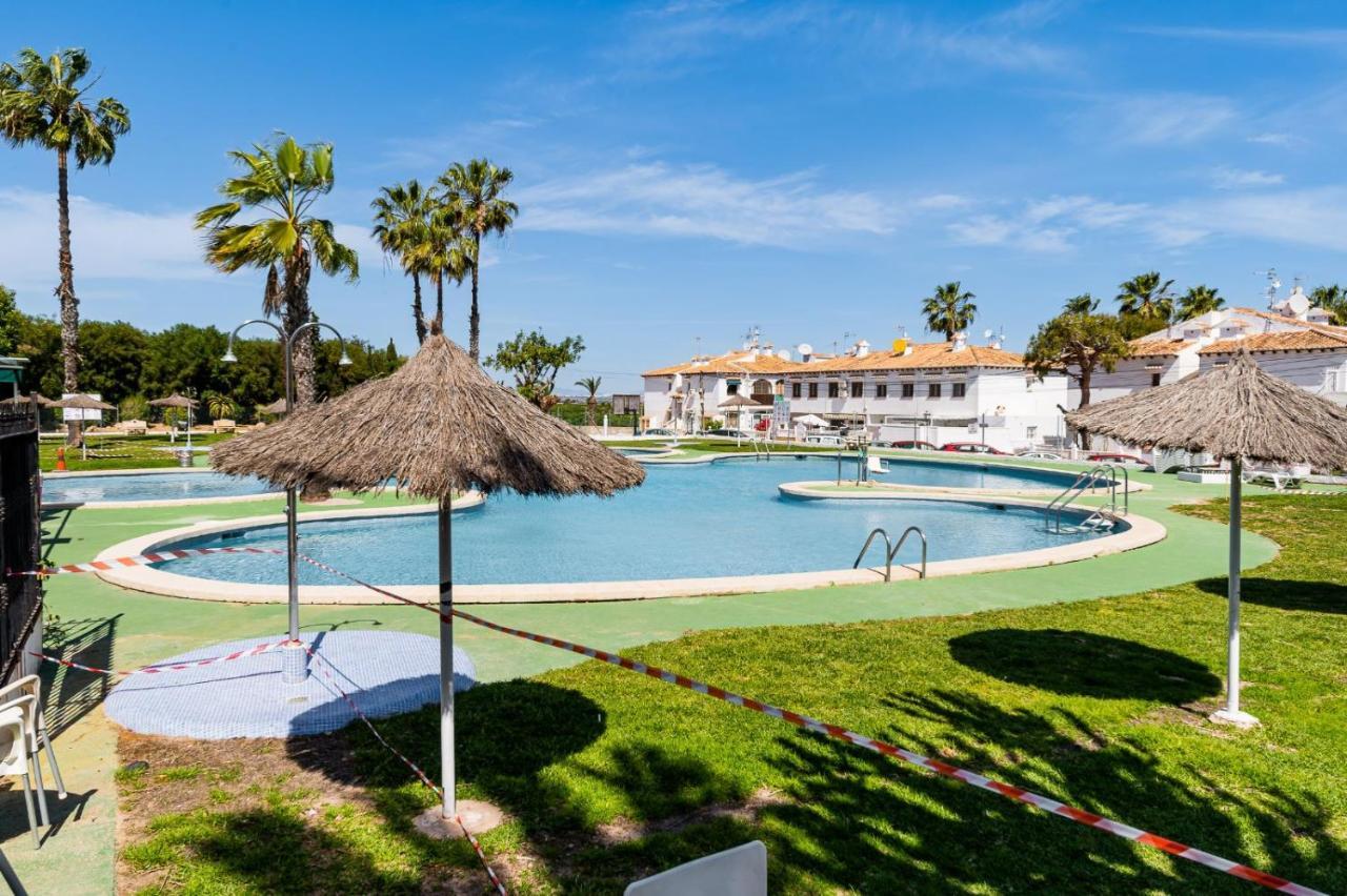 Casa Lago Jardin Alicante Exterior photo